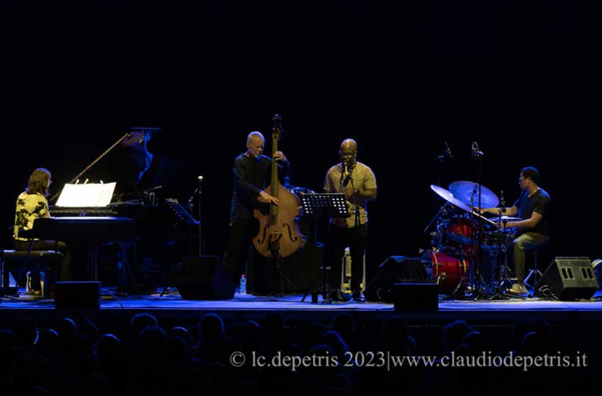 17 luglio 2023 | Dave Holland New Quartet alla Casa del Jazz: imprevedibilità ed esperienza