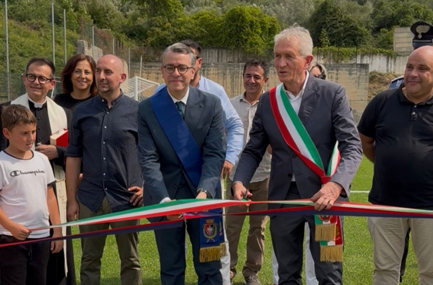 Inaugurato ad Affile l’impianto sportivo “Ruggero Romano”. Sanna: “Con i fondi PNRR abbiamo dotato anche le piccole comunità di strutture eccellenti”